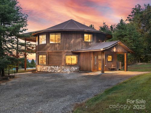 85 Balsamwood Rd, Leicester, NC, 28748-4501 | Card Image