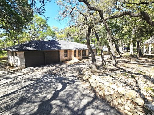 9349 Blazing Star Trl, Garden Ridge, TX, 78266-2311 | Card Image