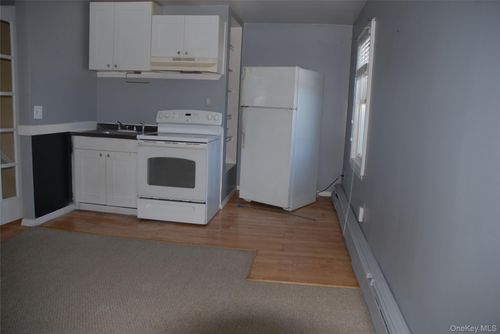 2-1984 Newbridge Rd, Bellmore, NY, 11710-2204 | Card Image