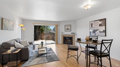 411 Tabor Ave, Fairfield, CA, 94533-8412 | Card Image