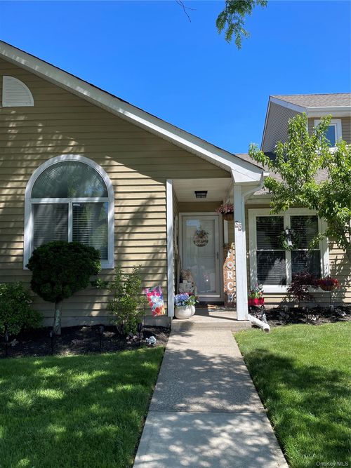 59 Eric Dr, Middle Island, NY, 11953-2619 | Card Image