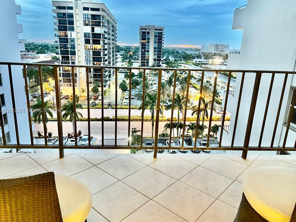 Residential Lease in Hallandale Beach 2