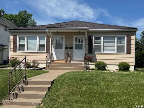 1736 Davie St, Davenport, IA, 52804-3527 | Card Image