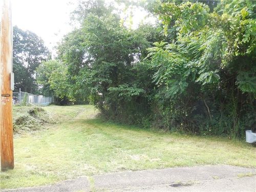 1747 Grant St, Aliquippa, PA, 15001 | Card Image