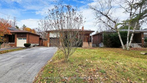 lower-63 Bobmar Rd, Scarborough, ON, M1C1C8 | Card Image