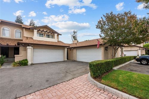 unit-241-22911 Banyan Pl, Santa Clarita, CA, 91390-4268 | Card Image