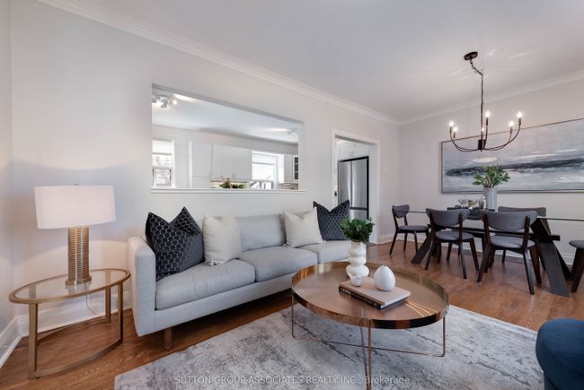 542 Atlas Ave, House other with 3 bedrooms, 2 bathrooms and 2 parking in York ON | Image 7