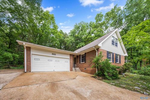 10022 Torino Dr Se, Huntsville, AL, 35803-1122 | Card Image