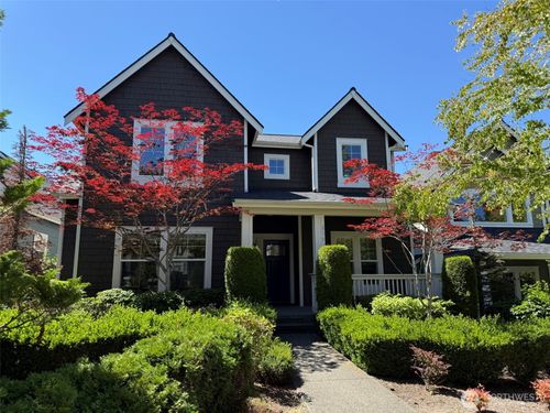 2593 22nd Ave Ne, Issaquah, WA, 98029-3673 | Card Image
