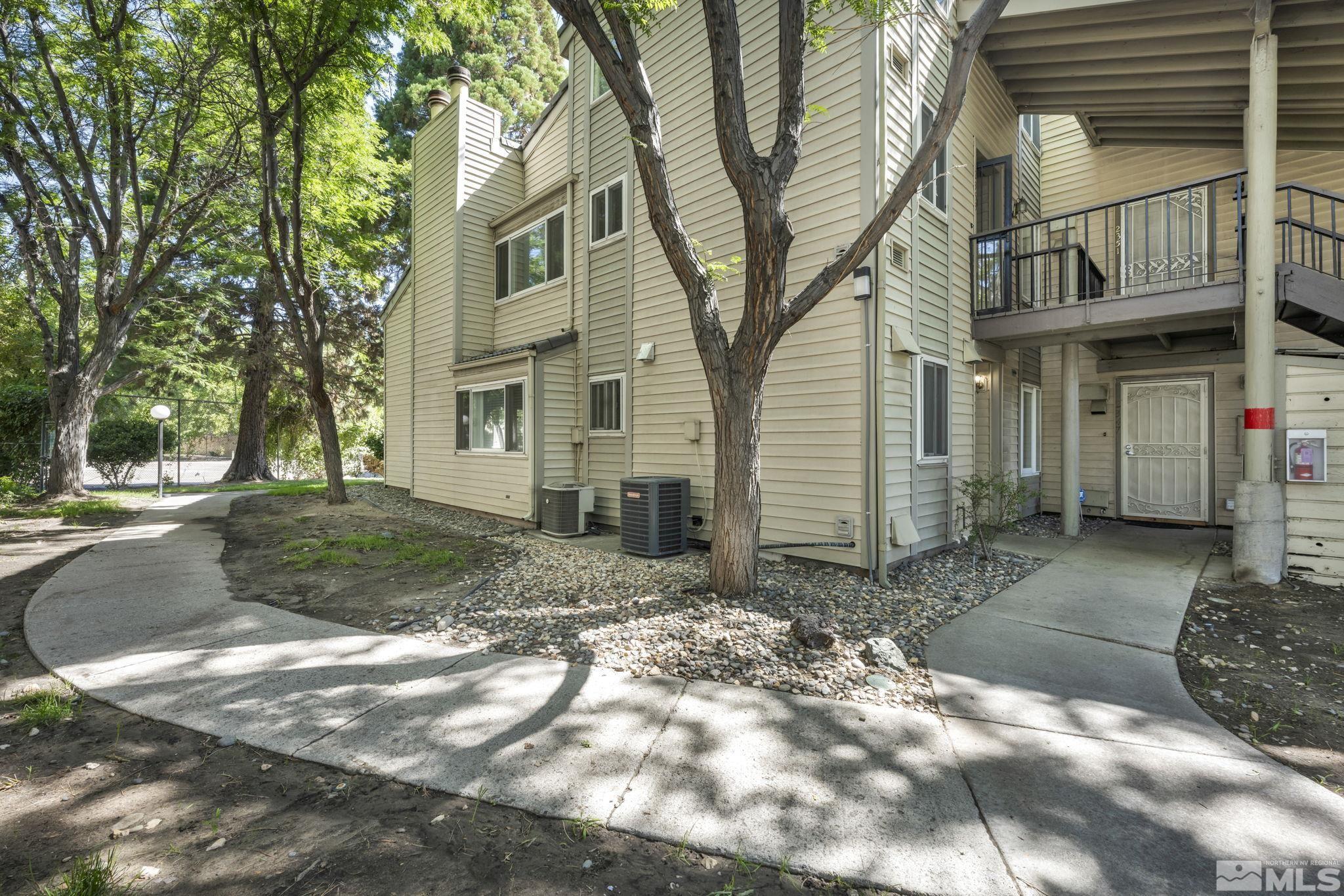 Roundhouse Rd, Sparks, NV 89431
