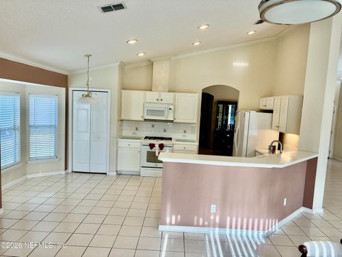 11148 Turnbridge Dr, Jacksonville, FL, 32256-2336 | Card Image