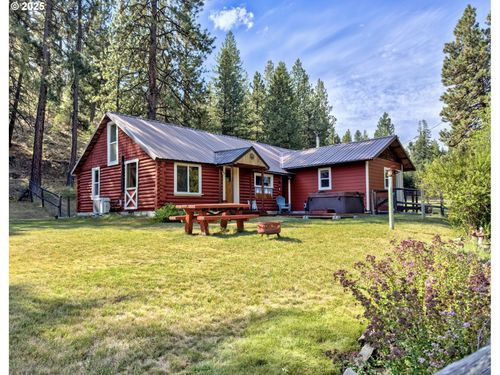 26272 Pine Creek Rd, John Day, OR, 97845-7717 | Card Image