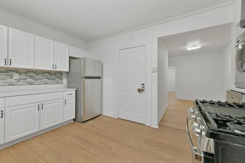 144 Salem St, Boston, MA, 02113-1251 | Card Image