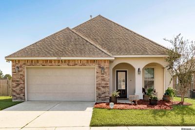 12828 Fairwood Ct, House other with 3 bedrooms, 2 bathrooms and null parking in Baton Rouge LA | Image 1