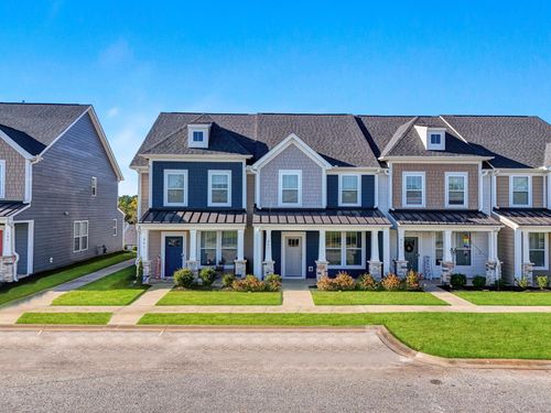 207 Dalmatian Dr, Spartanburg, SC, 29307-1089 | Card Image