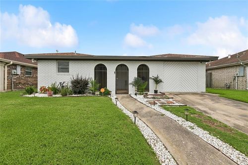 5221 Norgate Dr, New Orleans, LA, 70127-2917 | Card Image