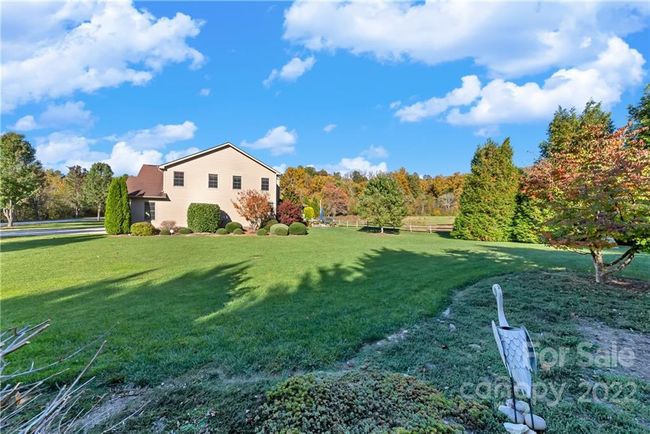 28 Sovereign Ln, House other with 4 bedrooms, 4 bathrooms and null parking in Fairview NC | Image 47