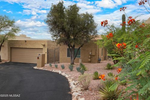 701 E Placita Del Mirador, Tucson, AZ, 85718-1954 | Card Image