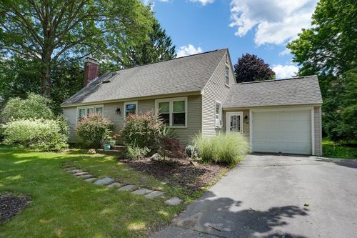 18 Cortland Dr, Westborough, MA, 01581 | Card Image