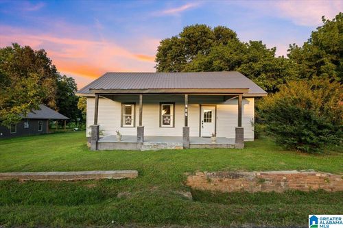 305 College St, Blountsville, AL, 35031-6823 | Card Image