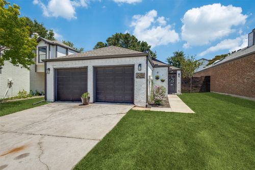 2041 Mallard Dr, Lewisville, TX, 75077-7681 | Card Image