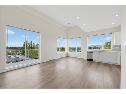 509-10838 Whalley Boulevard, Surrey, BC, V3R0G8 | Card Image