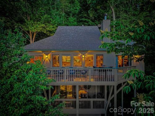 121 Ivy Ridge Rd, Burnsville, NC, 28714-1340 | Card Image