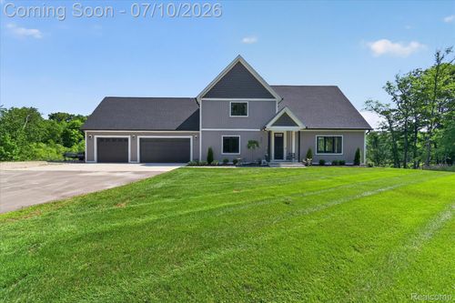 200 N Pleasant Valley Rd, Milford, MI, 48380-1225 | Card Image