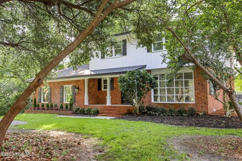 214 Shoreline Dr, New Bern, NC, 28562-9521 | Card Image