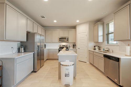 108 Drifter Ln, Jarrell, TX, 76537-0748 | Card Image