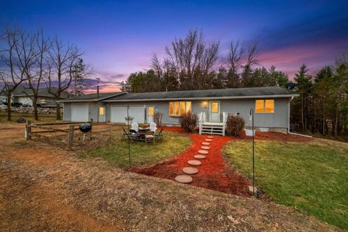 11841 W 250th St, Belle Plaine, MN, 56011-9244 | Card Image