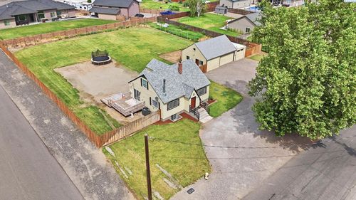 1904 Road 64, Pasco, WA, 99301-2033 | Card Image