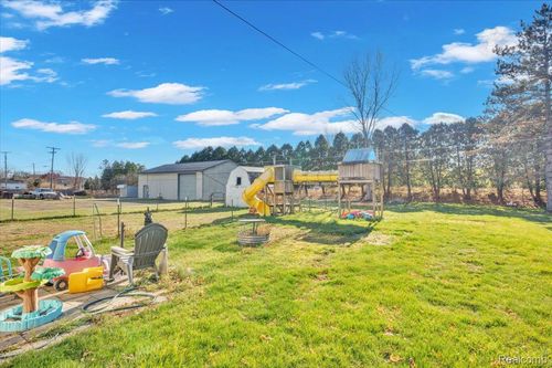 359 Davis Lake Rd, Lapeer, MI, 48446-7719 | Card Image