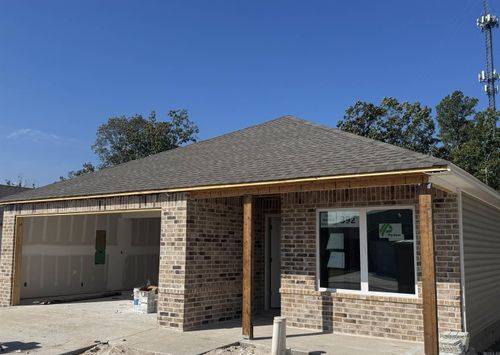 1633 Rambling Brook Dr, Benton, AR, 72015-9010 | Card Image
