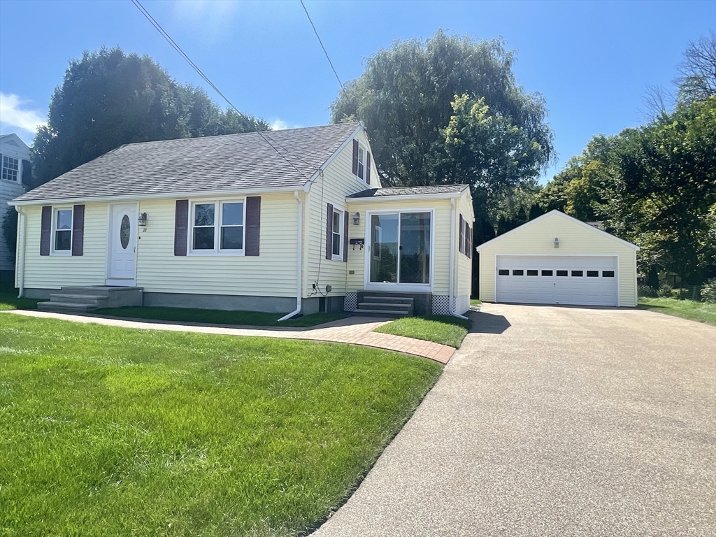 Temple Dr, Southbridge, MA 01550
