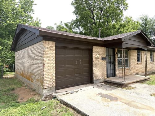 1500 Mcdonald Dr, Midwest City, OK, 73130-1422 | Card Image