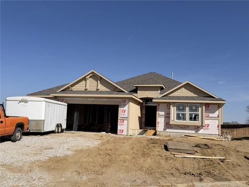 15600 Sheridan Ct, Basehor, KS, 66007-6601 | Card Image