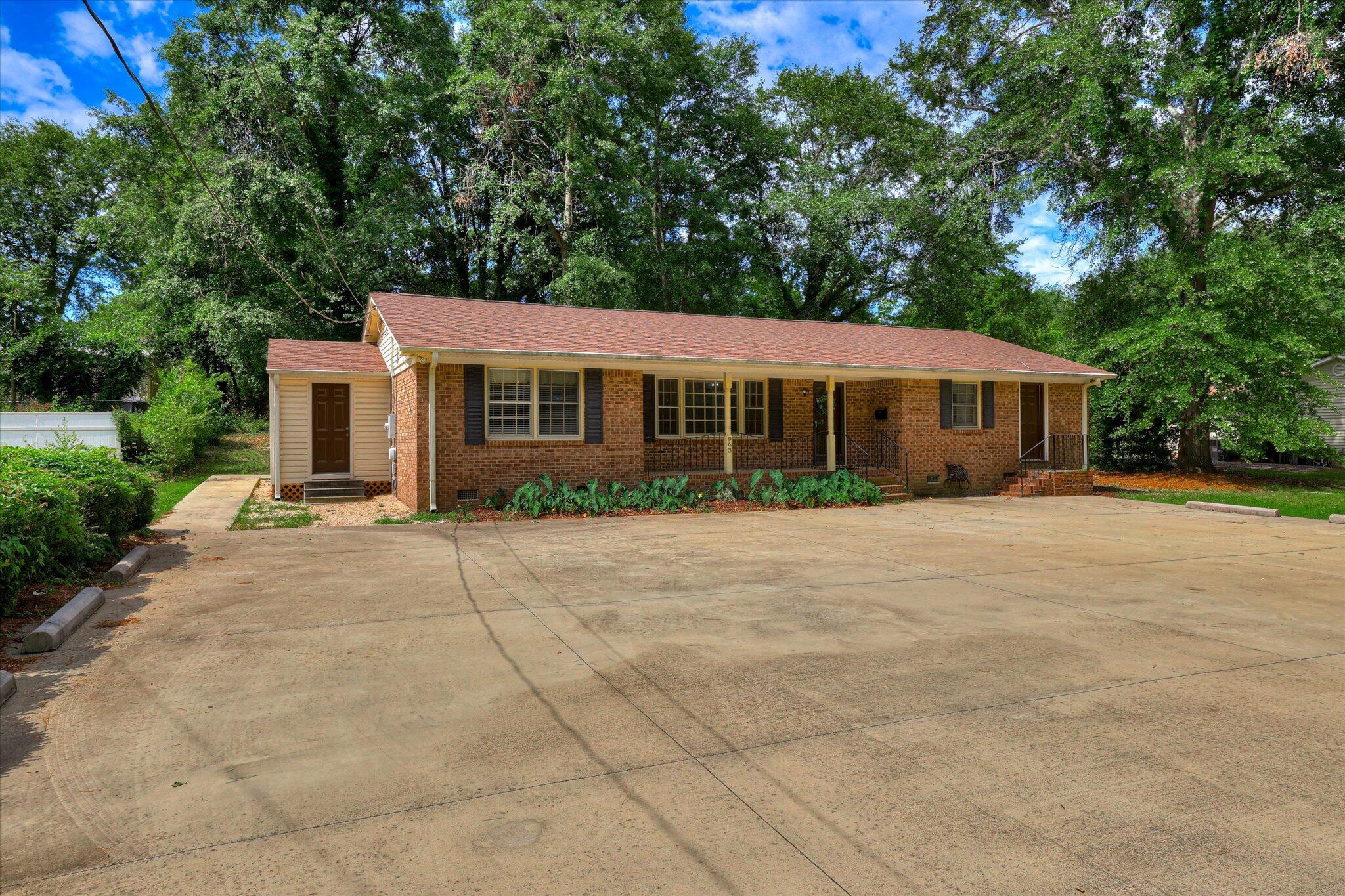 963 Dougherty Rd, Aiken, SC 29803