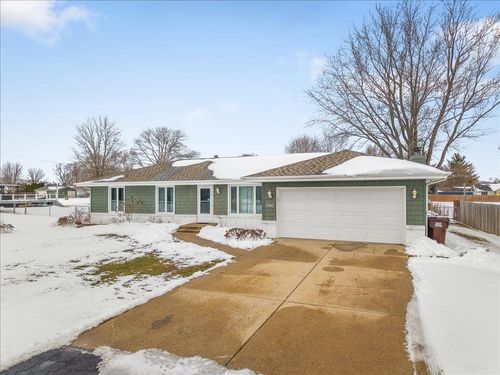 590 Brentwood Road, Machesney Park, IL, 61115 | Card Image
