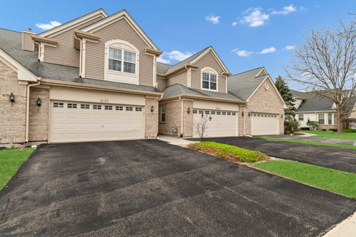 1263 Tamarack Dr, Bartlett, IL, 60103-1512 | Card Image