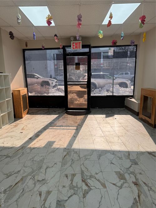 20813 Jamaica Avenue, New York, NY, 11428 | Card Image