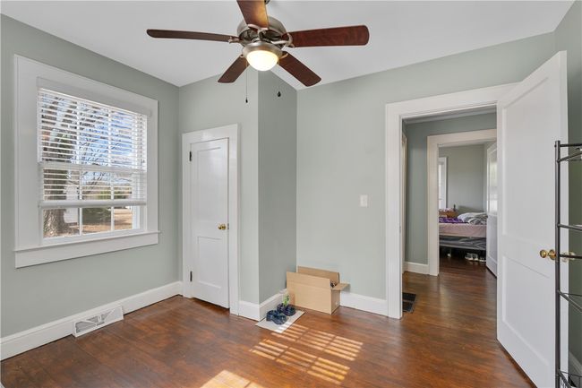 2 bedroom Bed 2 | Image 19