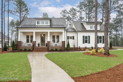 102 Keswick Ln, Pinehurst, NC, 28374-6704 | Card Image