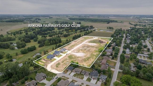 50 E Glen Dr, House other with 3 bedrooms, 3 bathrooms and 2 parking in Arkona ON | Image 4