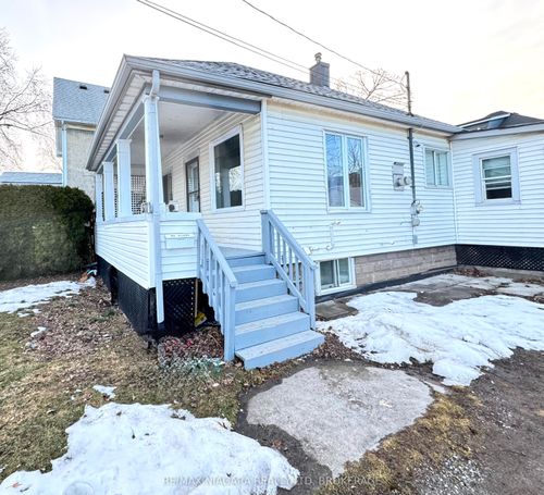 upper-5171 Mcglashan Cres, Niagara Falls, ON, L2E3X2 | Card Image