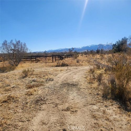  Lager Rd, Phelan, CA, 92371 | Card Image