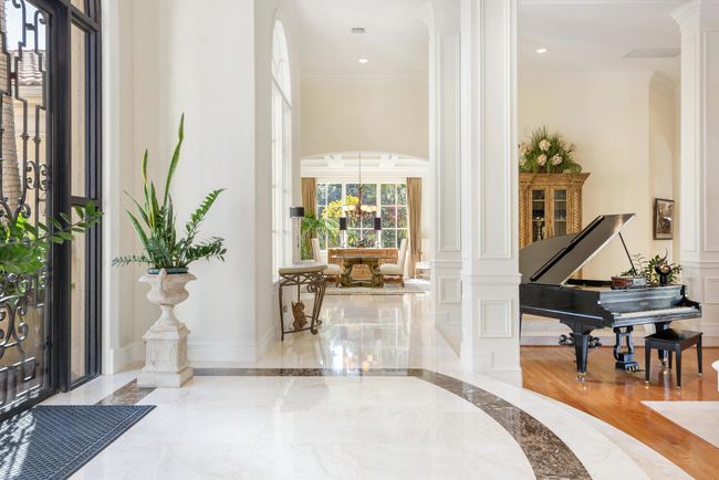 19223 Riverside Dr, House other with 5 bedrooms, 6 bathrooms and null parking in Tequesta FL | Image 11