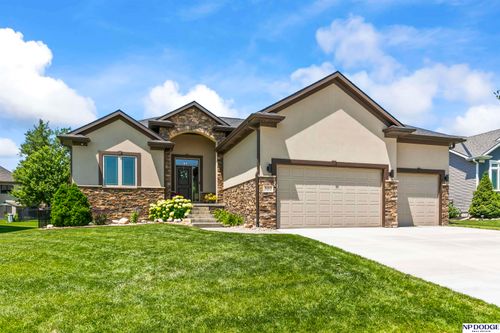 9203 Del Rio Dr, Lincoln, NE, 68516-5953 | Card Image