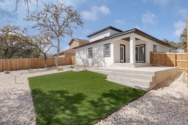 421 Rainbow Dr, House other with 3 bedrooms, 2 bathrooms and null parking in Lakehills TX | Image 25