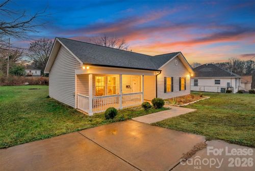 601 N Apple St, Gastonia, NC, 28054-3220 | Card Image